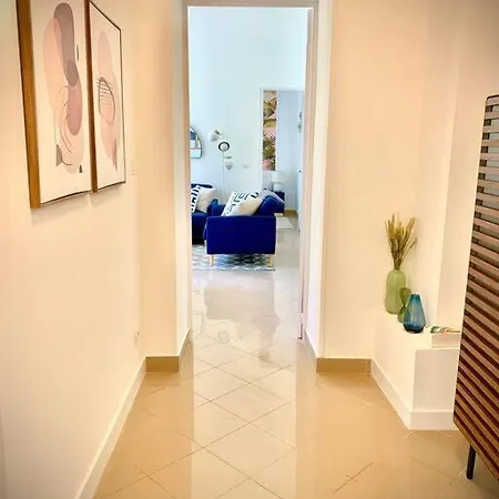 Superbe 3 Pieces - 30m De La - Terrasse - Clim - Parking Apartment