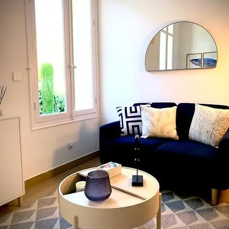 Superbe 3 Pieces - 30m De La - Terrasse - Clim - Parking *