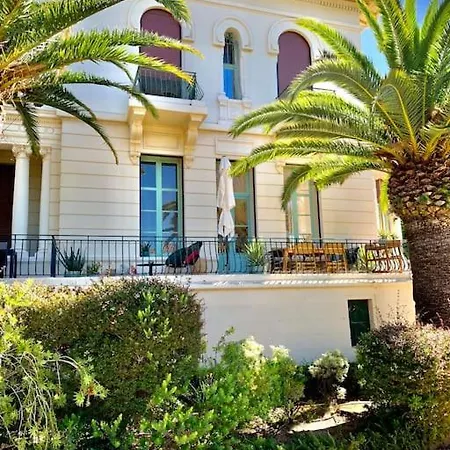 Daire Superbe 3 Pieces - 30m De La - Terrasse - Clim - Parking