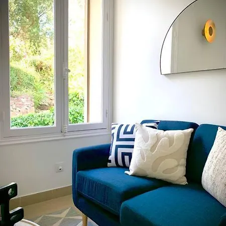 Superbe 3 Pieces - 30m De La - Terrasse - Clim - Parking Daire *